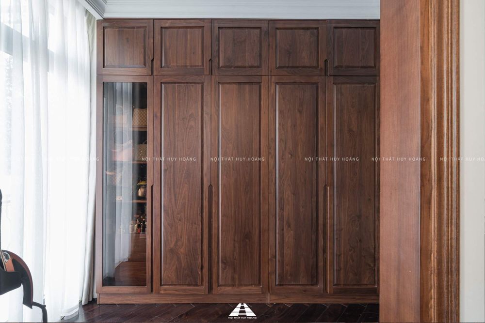 Thiết kế nội thất gỗ óc chó biệt thự Nguyệt Quế Vinhomes Riverside The Harmony