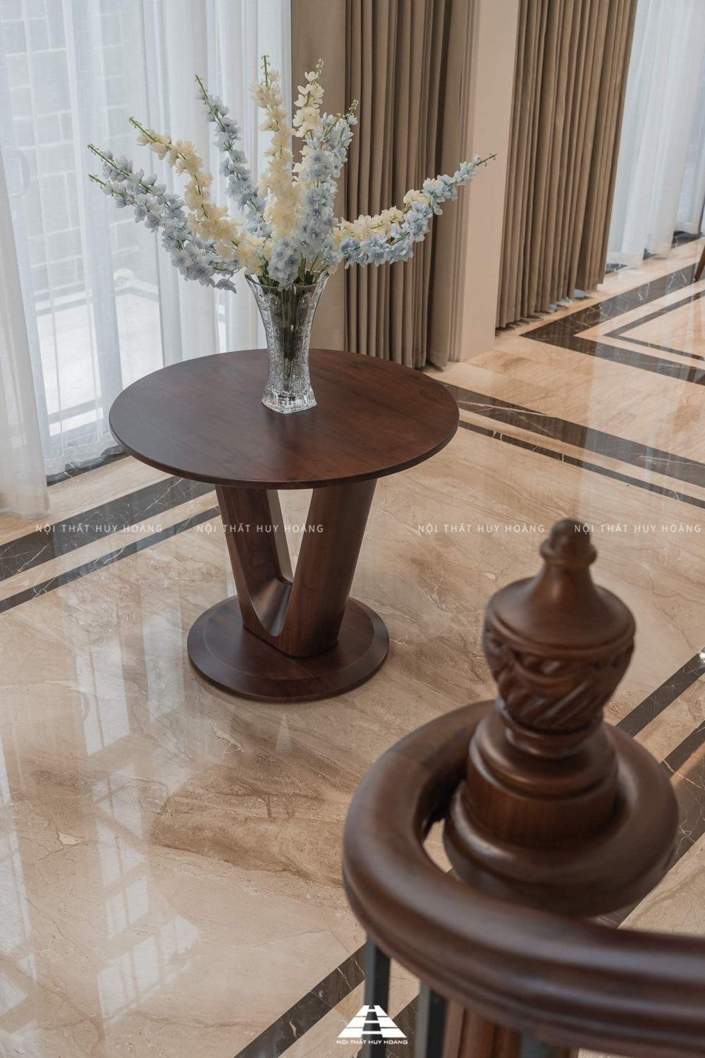Thiết kế nội thất gỗ óc chó biệt thự Nguyệt Quế Vinhomes Riverside The Harmony