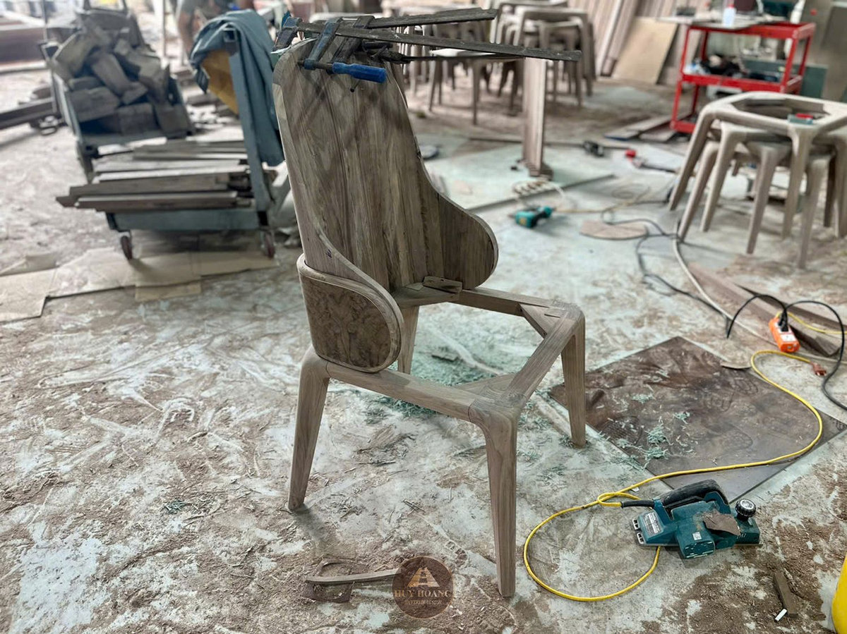 Ghế ăn gỗ óc chó tại xưởng