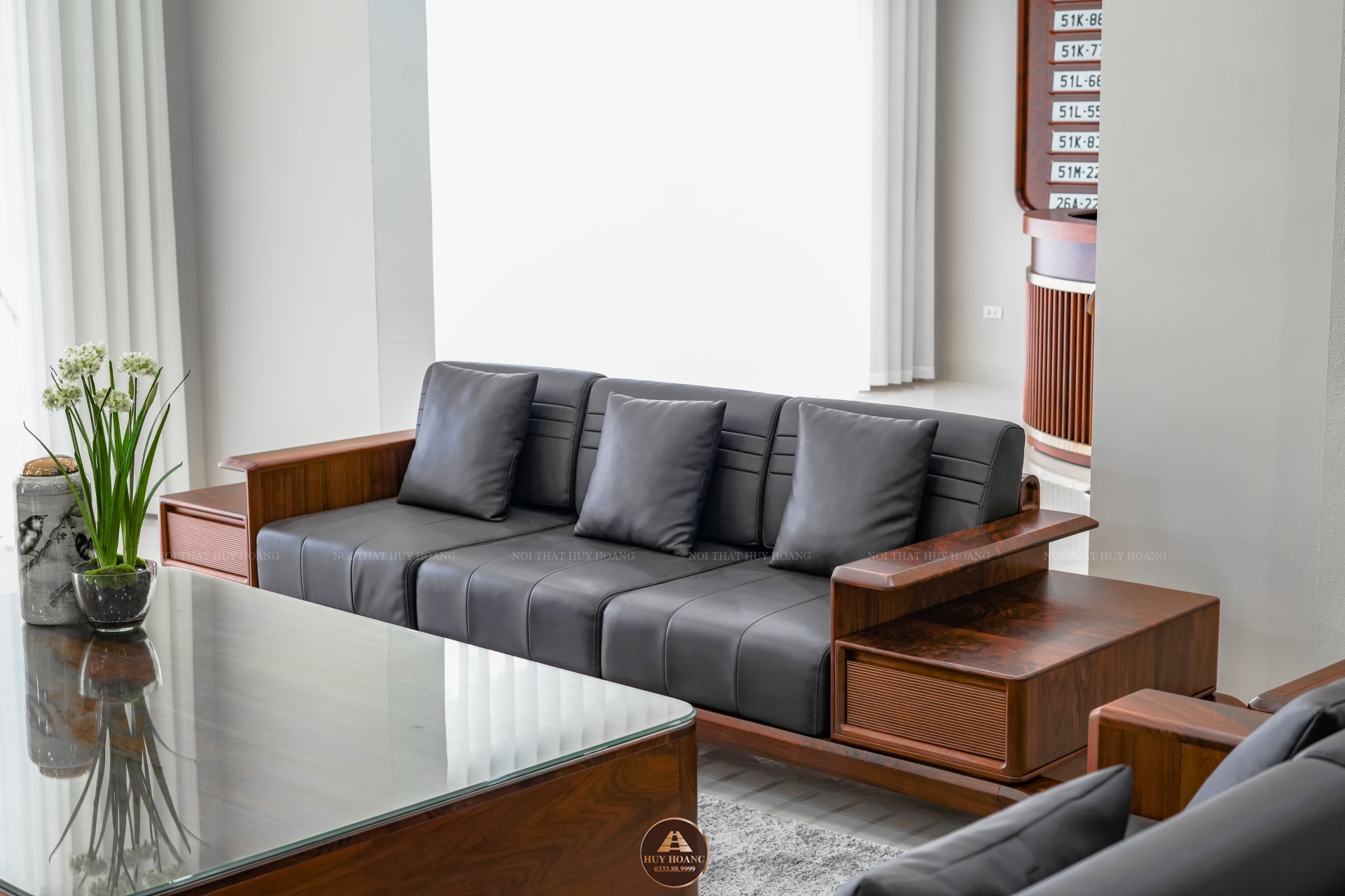 Bộ sofa gỗ óc chó Avalon Claro
