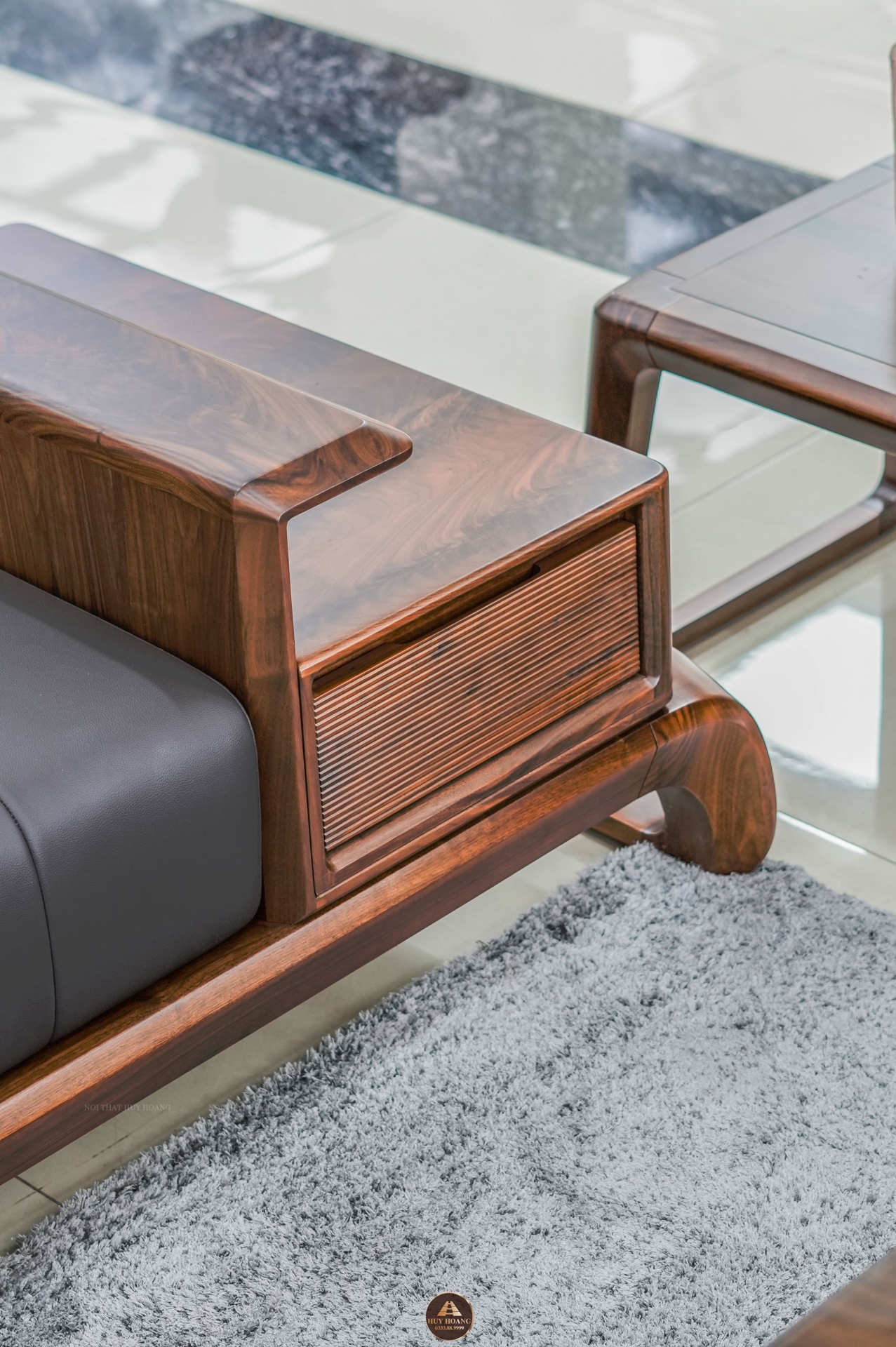 Bộ sofa gỗ óc chó Avalon Claro
