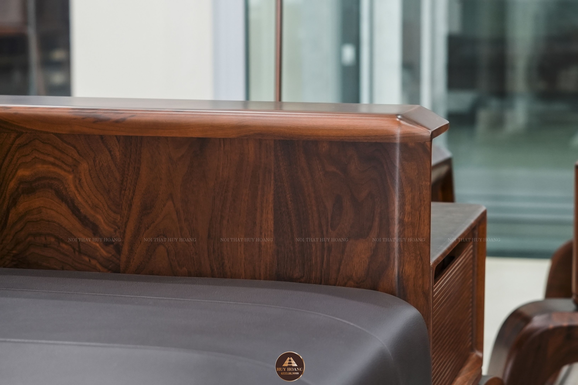 Bộ sofa gỗ óc chó Avalon Claro