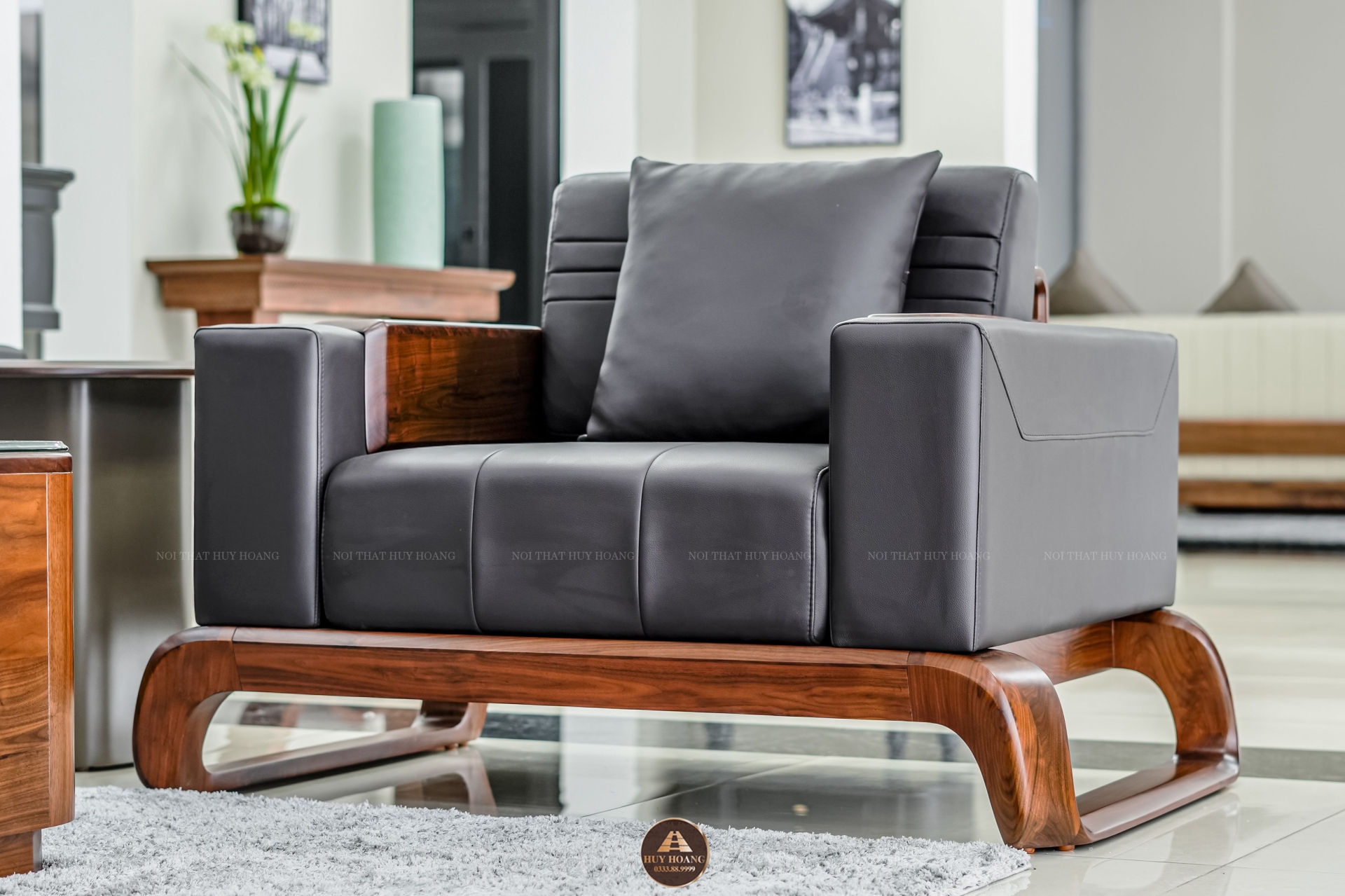 Bộ sofa gỗ óc chó Avalon Claro