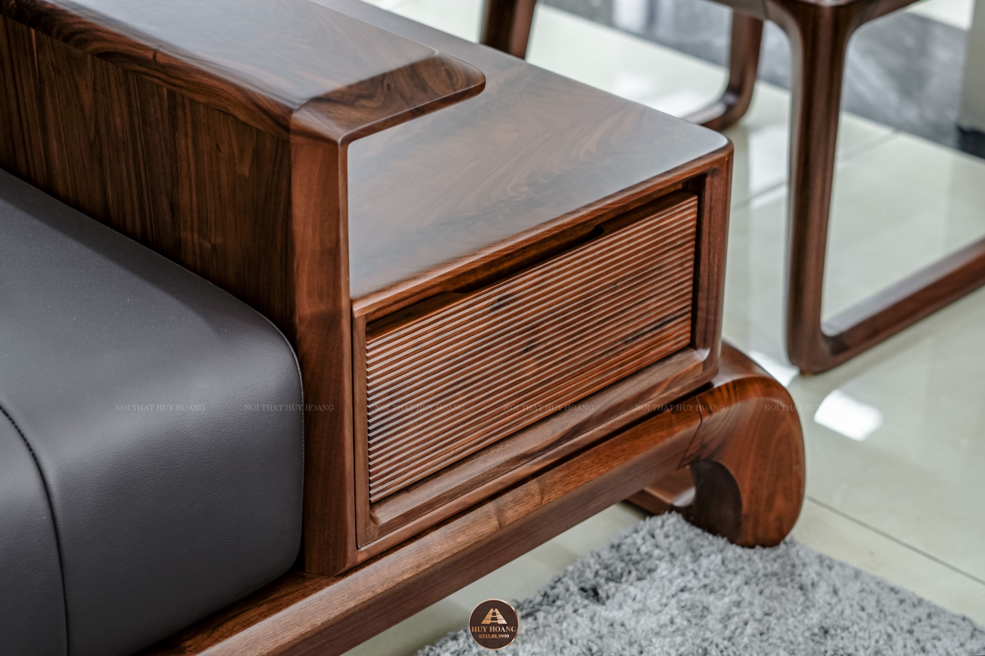 Bộ sofa gỗ óc chó Avalon Claro