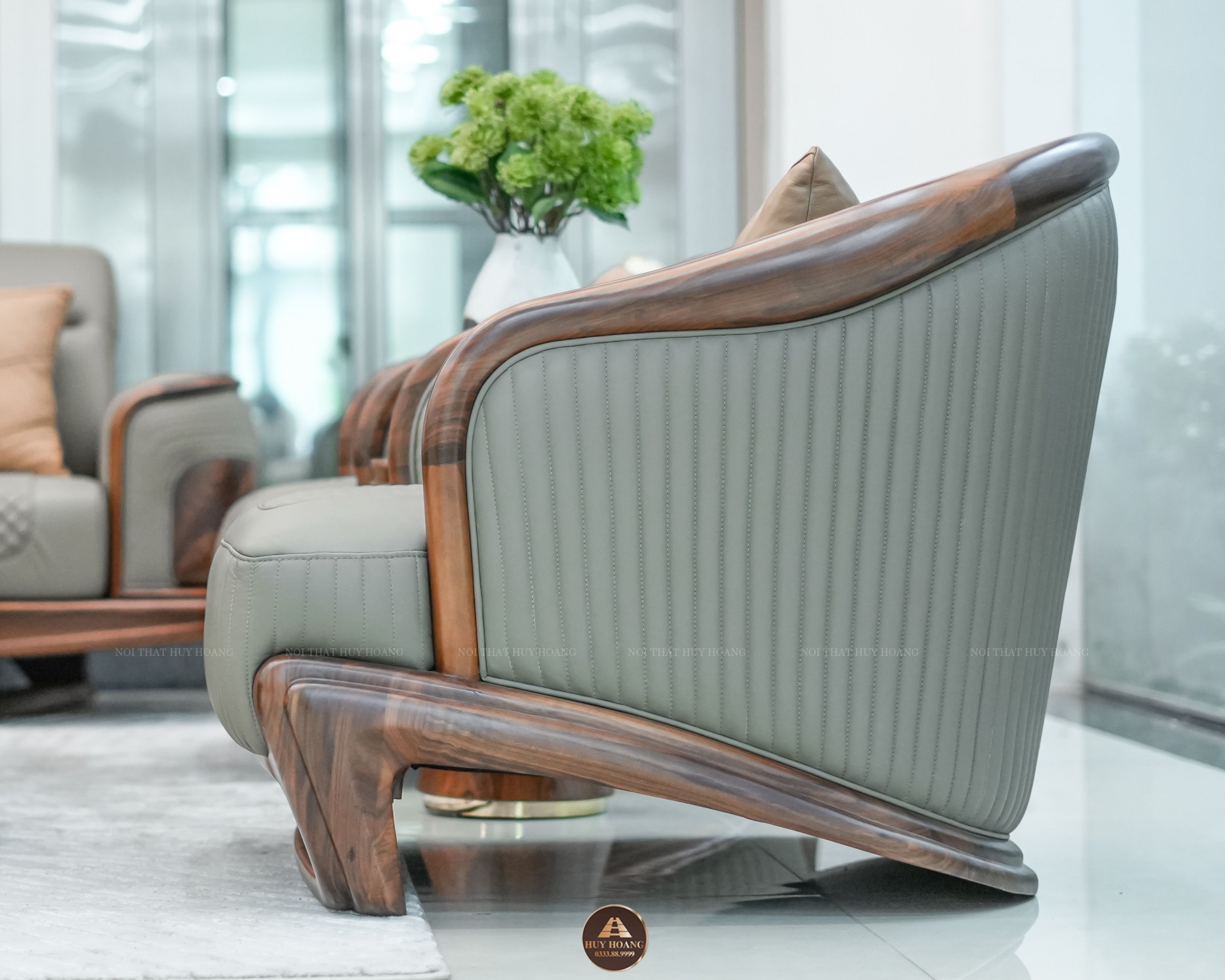 Bộ sofa gỗ óc chó hiện đại Avalon Curve