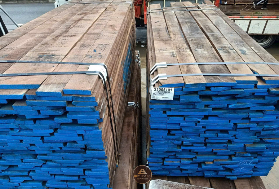 Lưu &yacute; khi mua bộ b&agrave;n ăn gỗ &oacute;c ch&oacute; 6 ghế