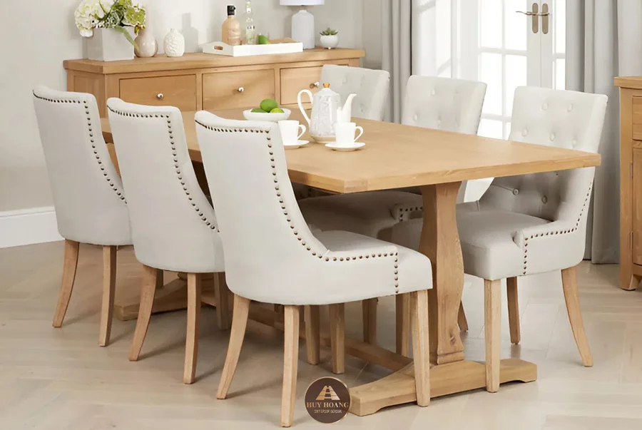 B&agrave;n ăn gỗ sồi 6 ghế ph&ugrave; hợp với kh&ocirc;ng gian nh&agrave; bếp n&agrave;o