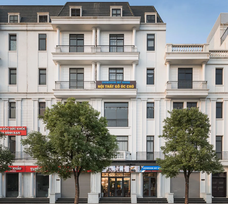 Showroom b&agrave;n ăn gỗ &oacute;c ch&oacute; của Huy Ho&agrave;ng tại Hải Ph&ograve;ng