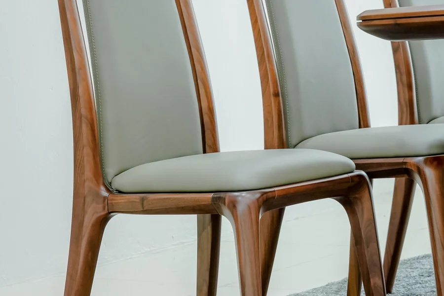 M&agrave;u n&acirc;u tự nhi&ecirc;n của gỗ &oacute;c ch&oacute; c&agrave;ng d&ugrave;ng c&agrave;ng b&oacute;ng đẹp v&agrave; đẳng cấp