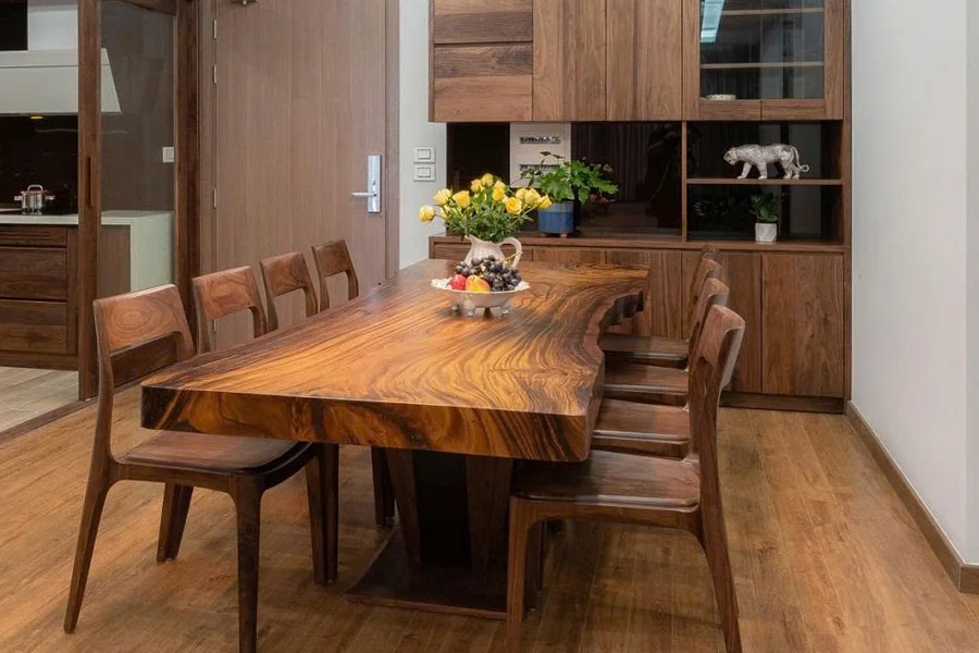 ưu điểm của b&agrave;n ăn gỗ &oacute;c ch&oacute; nguy&ecirc;n tấm