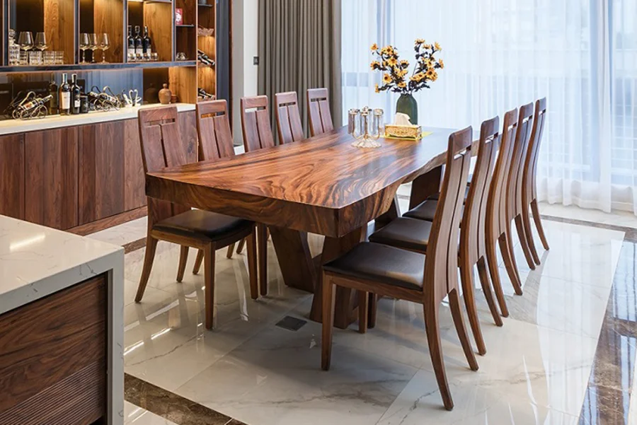 xu hướng b&agrave;n ăn gỗ &oacute;c ch&oacute; tại Quảng Ninh