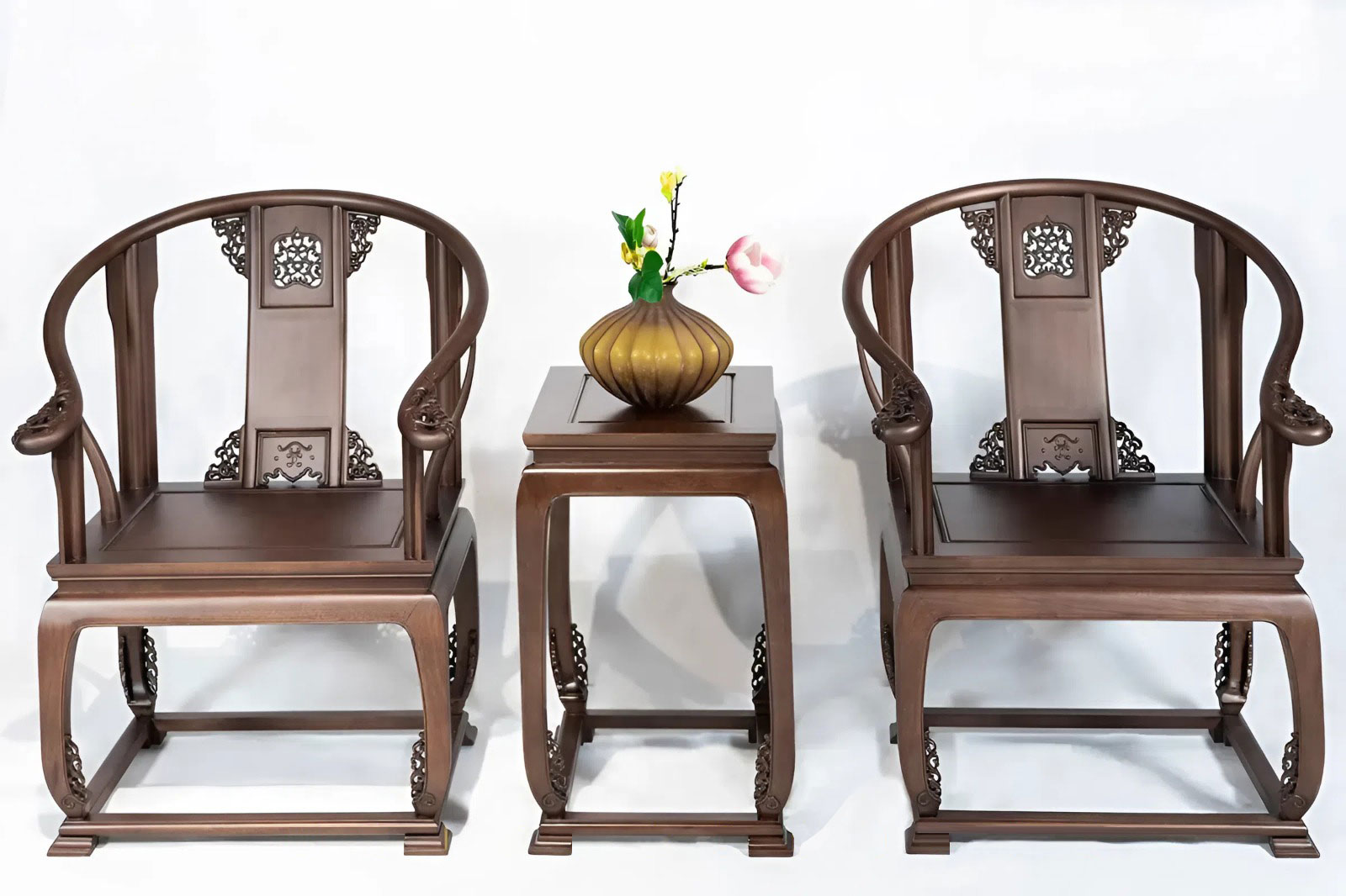 Ghế ph&ograve;ng thờ gỗ &oacute;c ch&oacute; tựa lưng cao bề thế v&agrave; thoải m&aacute;i