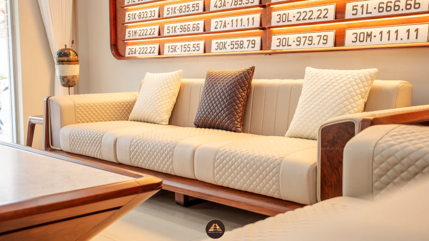 Sofa gỗ óc chó Avalon Aura