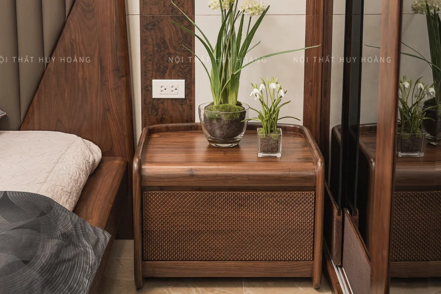 Showroom Nội thất gỗ óc chó Huy Hoàng tại Quảng Ninh