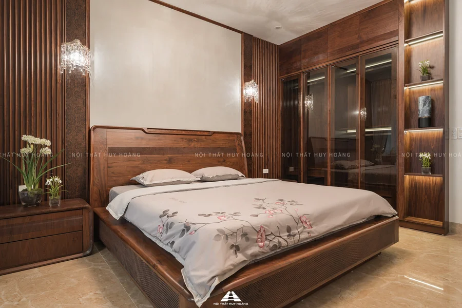 Showroom Nội thất gỗ óc chó Huy Hoàng tại Quảng Ninh