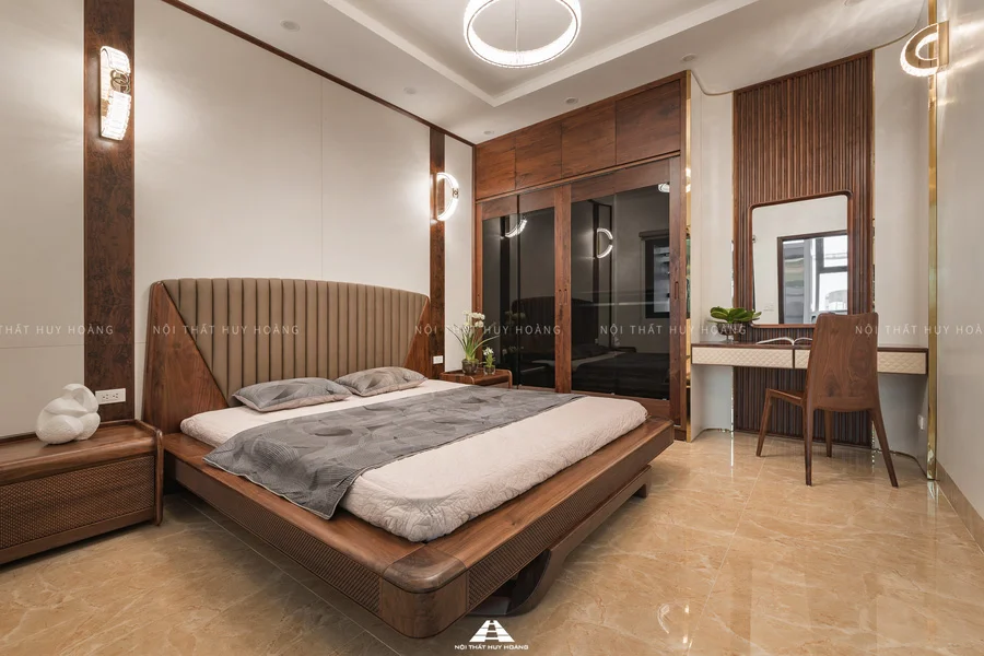 Showroom Nội thất gỗ óc chó Huy Hoàng tại Quảng Ninh