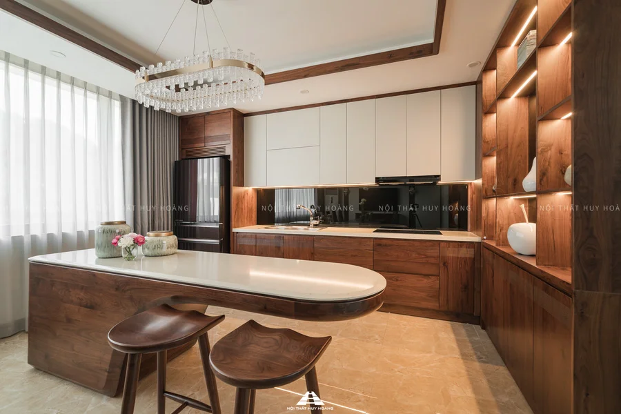 Showroom Nội thất gỗ óc chó Huy Hoàng tại Quảng Ninh