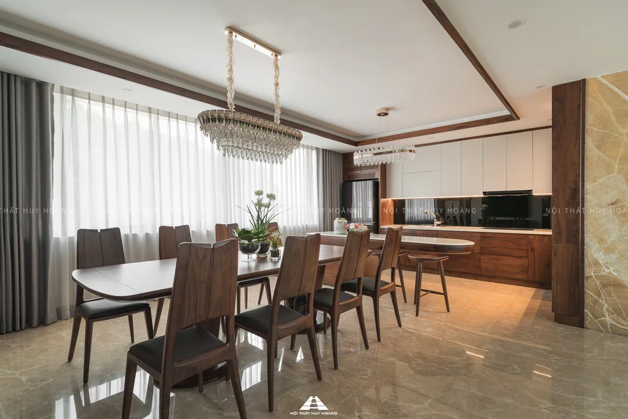 Showroom Nội thất gỗ óc chó Huy Hoàng tại Quảng Ninh