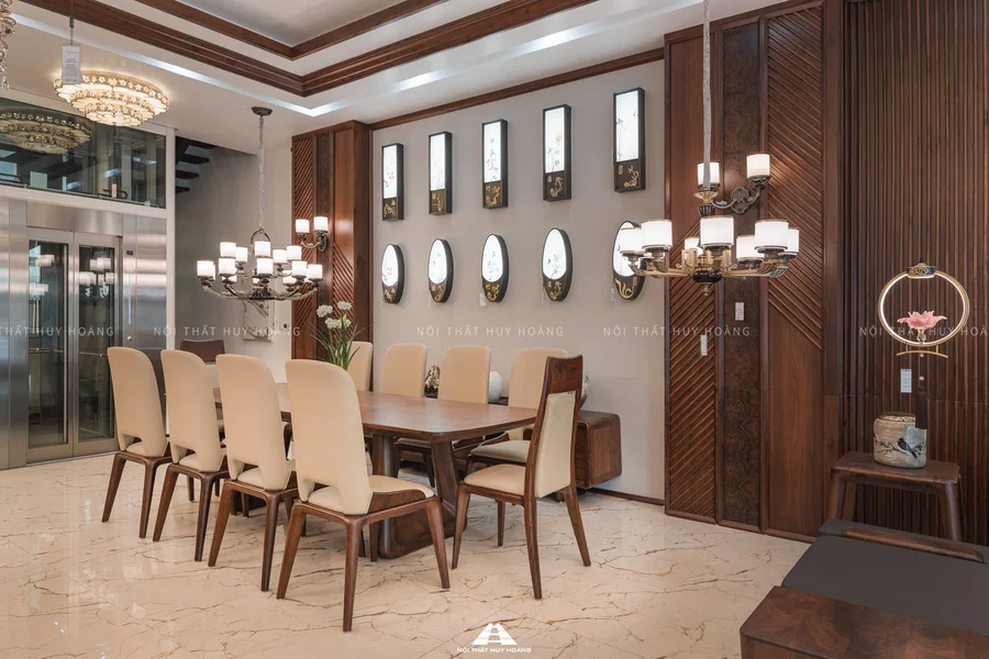 Showroom Nội thất gỗ óc chó Huy Hoàng tại Quảng Ninh