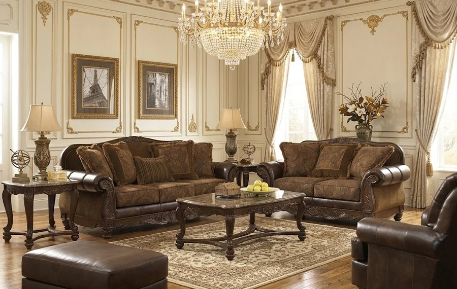 Sofa t&acirc;n cổ điển gỗ &oacute;c ch&oacute; h&ograve;a quyện ho&agrave;n hảo với kiến tr&uacute;c biệt thự sang trọng