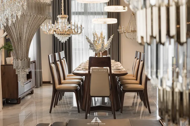 Mẫu b&agrave;n ăn gỗ &oacute;c ch&oacute; ch&acirc;n chữ U khối hộp bề thế