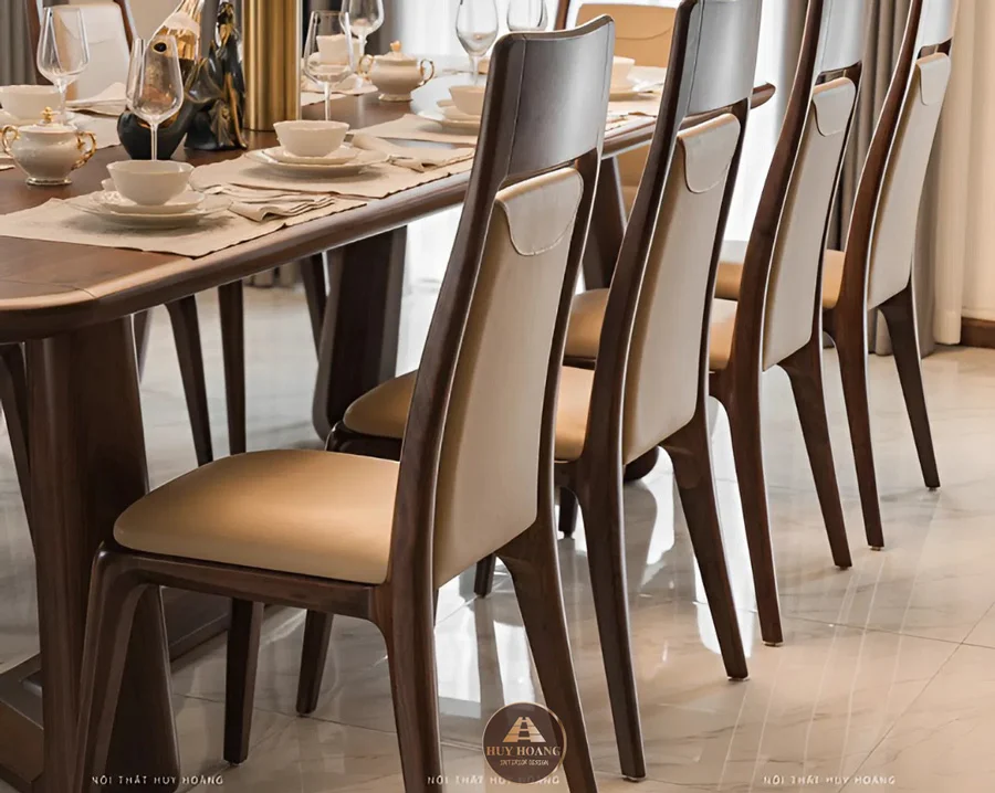 Mẫu ghế ăn gỗ &oacute;c ch&oacute; đệm da b&ograve; &Yacute;