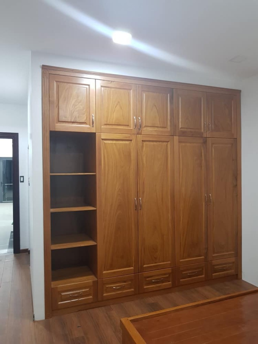 giá tủ quần áo gỗ gõ đỏ