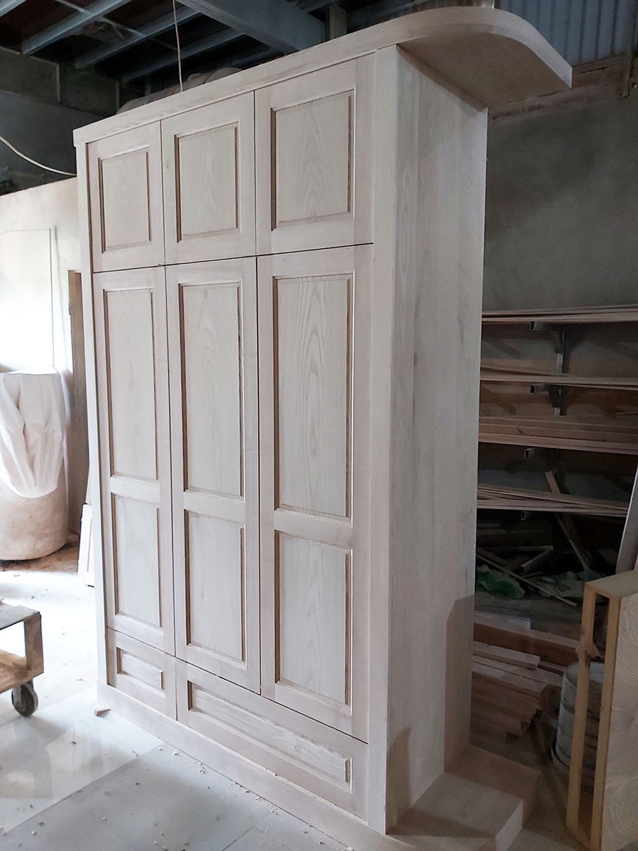 tủ quần áo gỗ tần bì