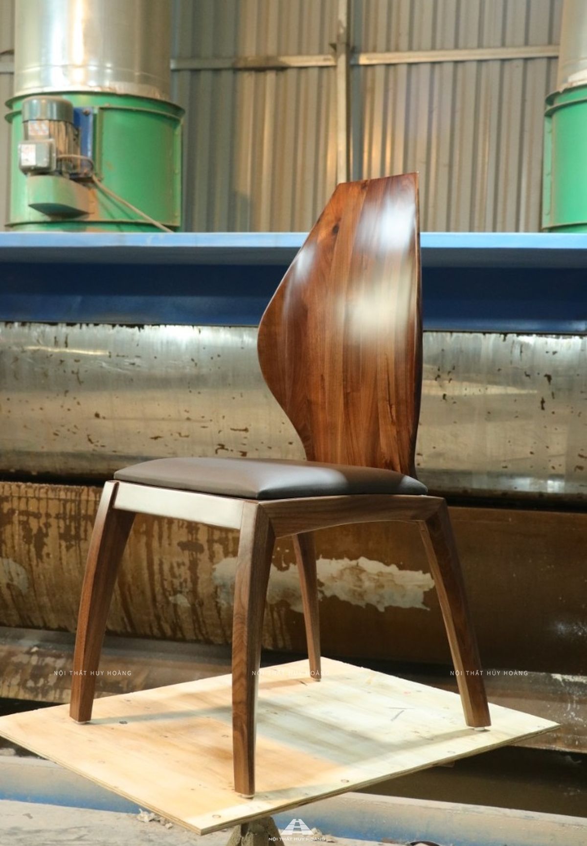 nội thất gỗ óc chó tại An Giang