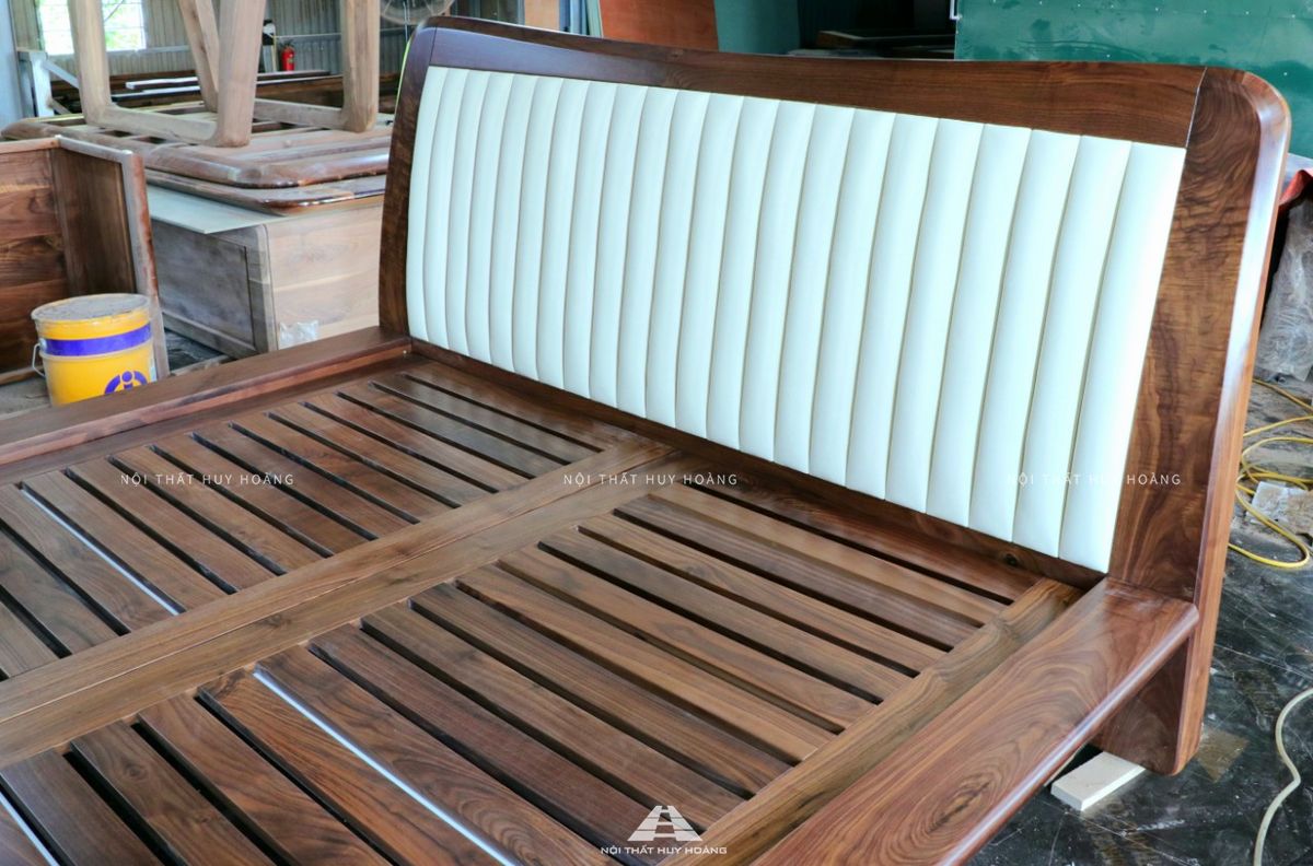 Nội thất phòng ngủ gỗ óc chó 10m2