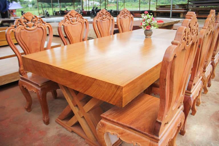 Bàn ăn nguyên khối gỗ gõ đỏ có chất lượng cao