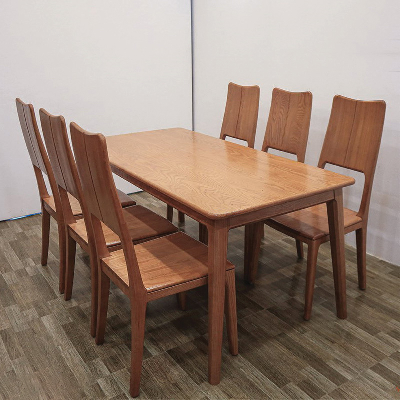 Bàn gỗ sồi Nga sang trọng