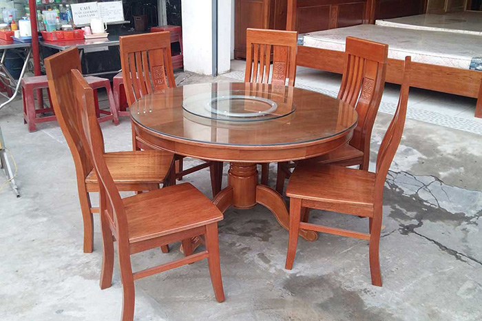 Kinh nghiệm khi lựa chọn bàn ăn tròn gỗ sồi