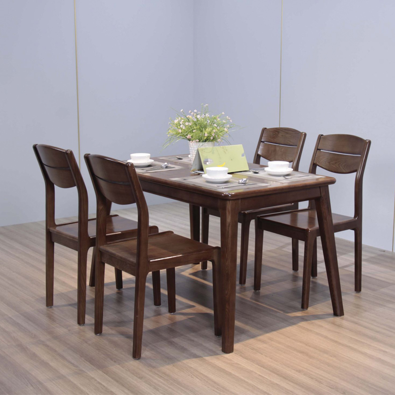 Cách bảo quản bàn ăn gỗ sồi 4 ghế để tăng tuổi thọ