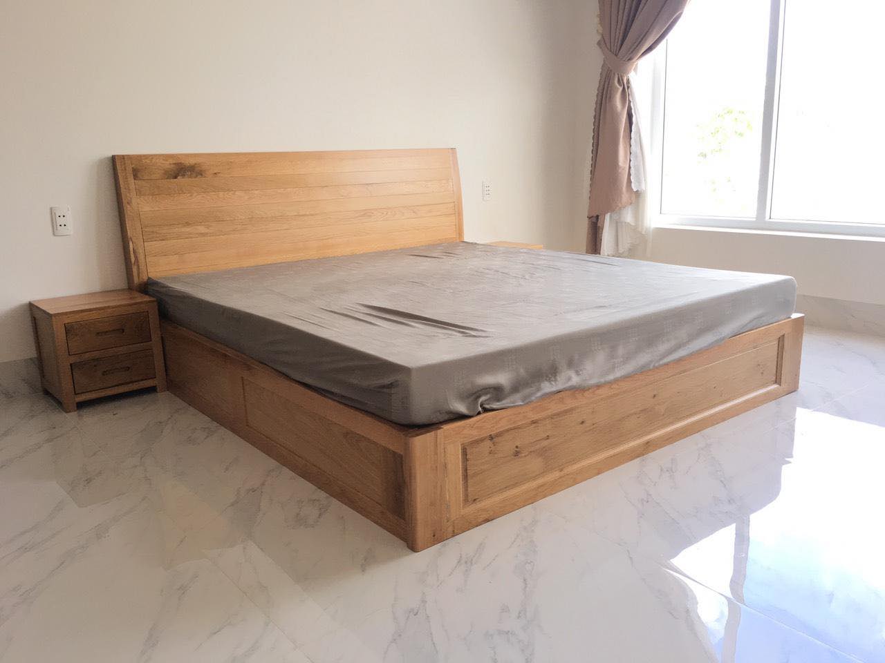 Giường ngủ gỗ sồi Mỹ