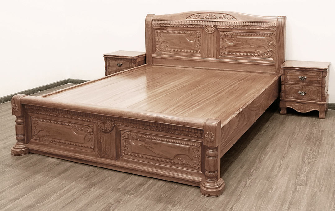 Giường gỗ sồi màu óc chó là một sản phẩm nội thất được làm từ gỗ sồi (lấy từ cây gỗ sồi) sau đó được phủ thêm một lớp sơn màu gỗ óc chó