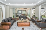 Bộ sofa gỗ óc chó Avalon Claro