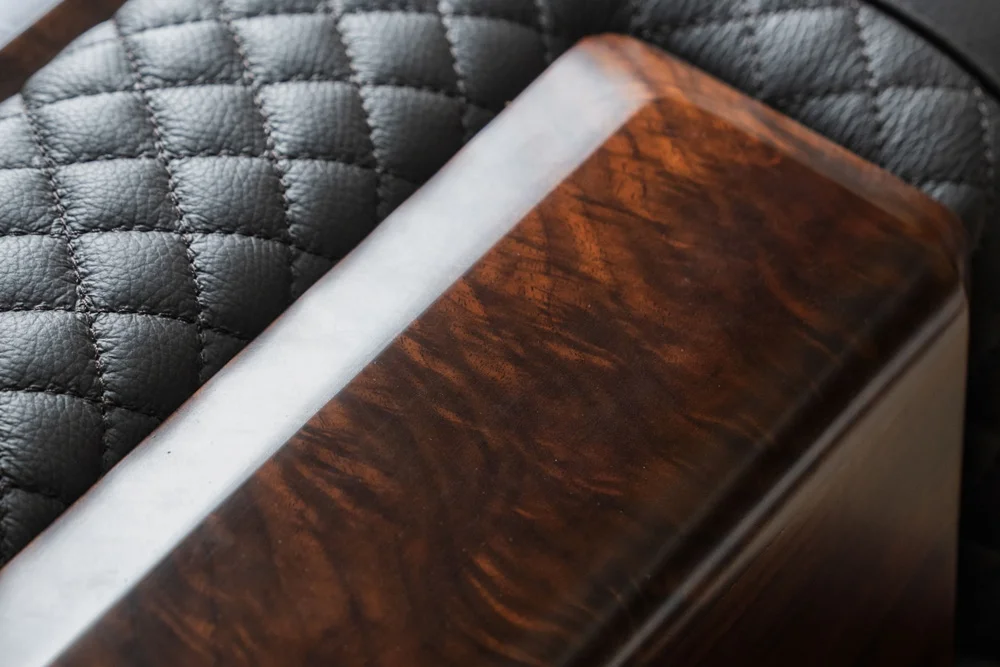 Bộ sofa gỗ óc chó cao cấp Avalon Horizon