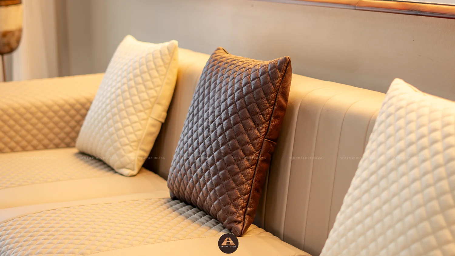 Sofa gỗ óc chó Avalon Aura