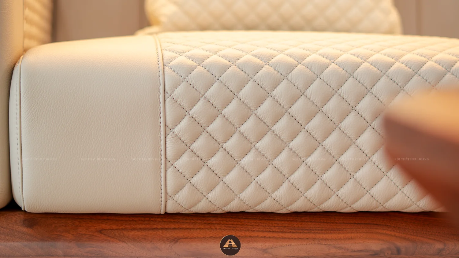 Sofa gỗ óc chó Avalon Aura