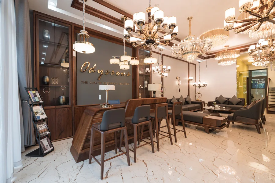 Showroom Nội thất gỗ óc chó Huy Hoàng tại Quảng Ninh