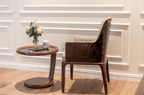 Bàn decor gỗ óc chó mẫu 21